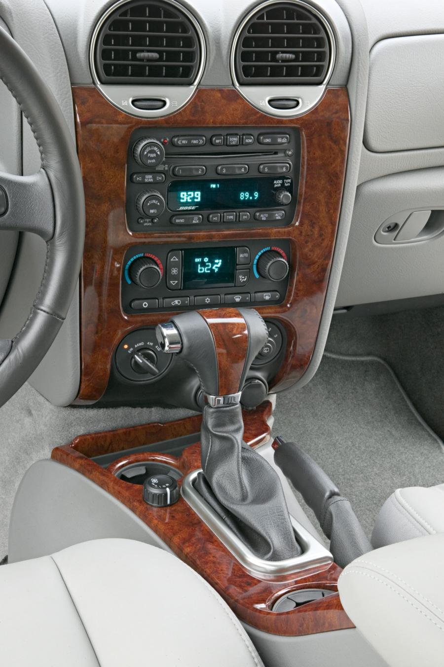 GMC Envoy 2002 года  (фото 38 из 68)